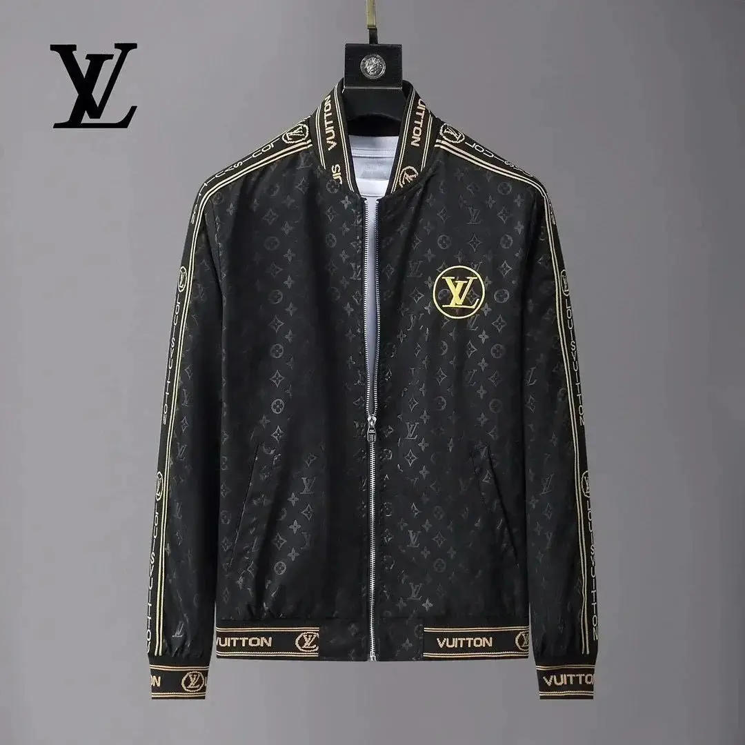 LV loose coat vista 2