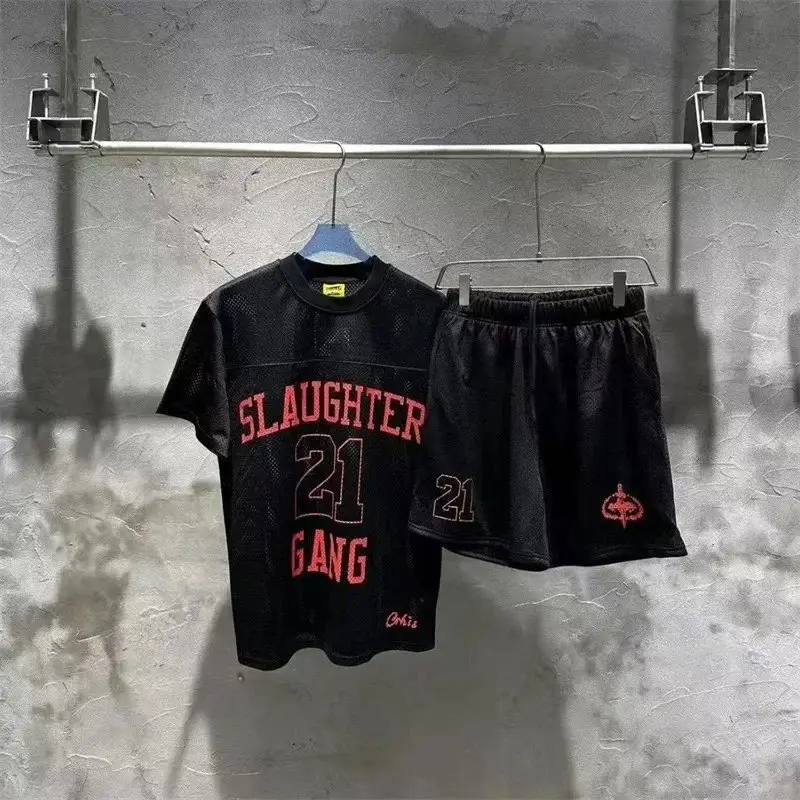 Ver las 4 fotos Corteiz Slaughter Gang 21 T-Shirt/Shorts Set