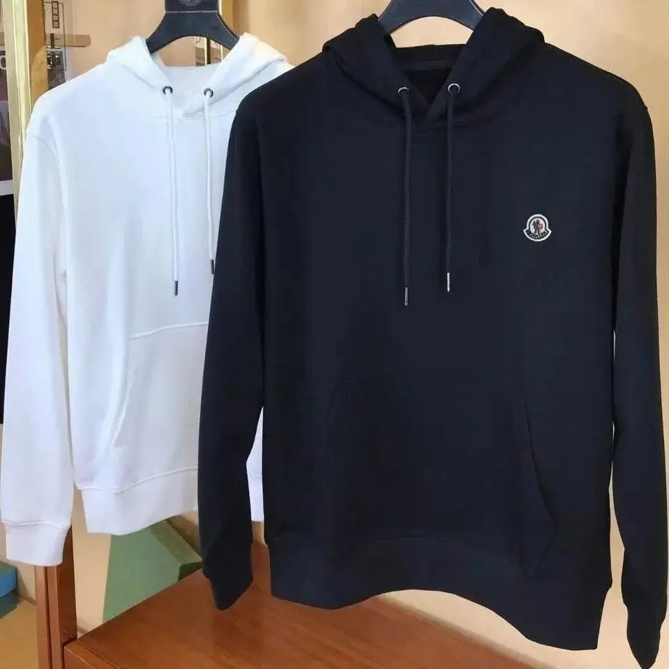 Ver las 4 fotos Moncler Hoodies