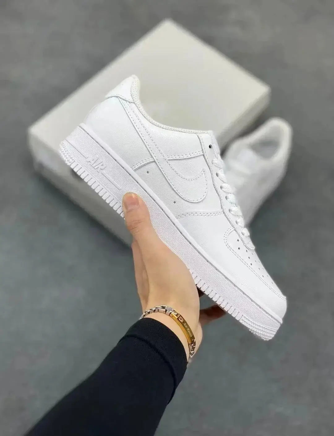Nike Air Force 1 AF1 Sneakers [34 styles vista 4
