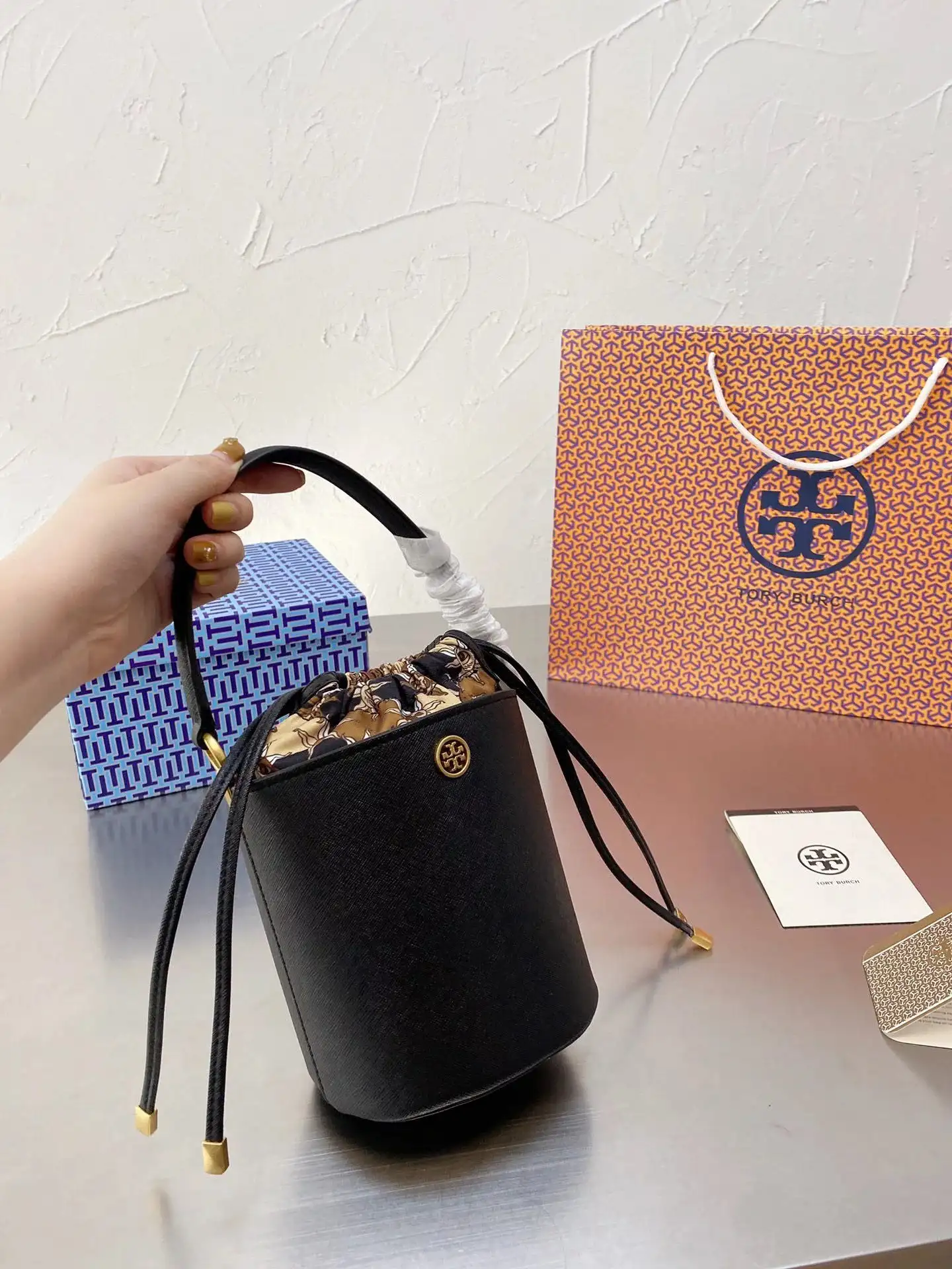 Tory Burch Bucket Bag [4 styles]