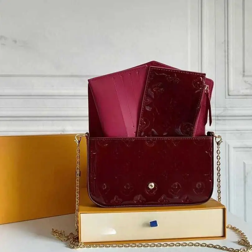 Louis Vuitton Crossbody Bags [4 styles] vista 3